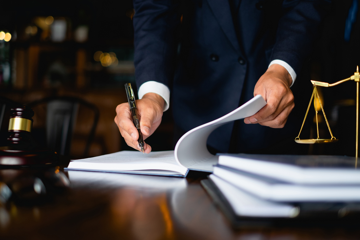 What Is a Criminal Defense Attorney and When Do You Need One in California?